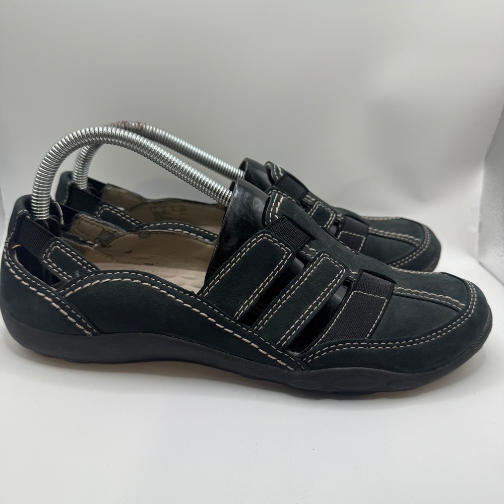 Clarks 9.5 Slip On Caged Flat Womens Black Nubuck Leather Contrast Stitch Shoes